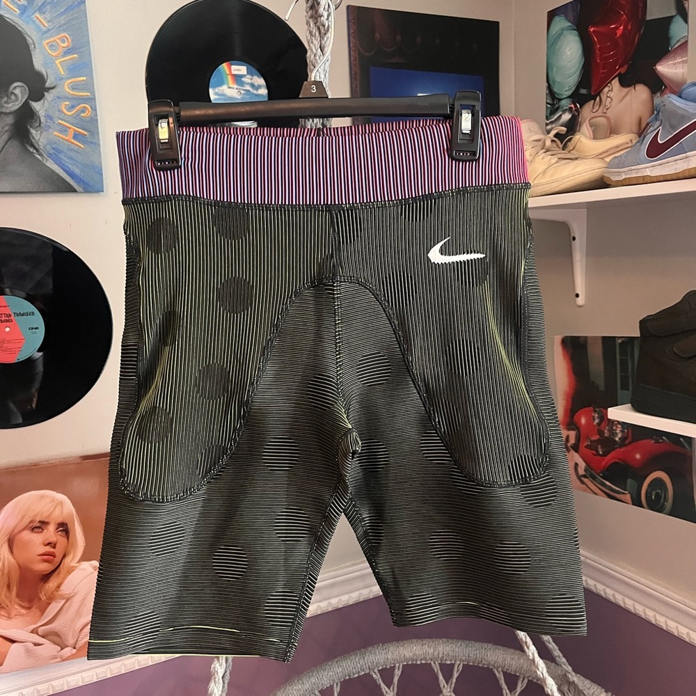 off white x nike biker shorts
size large